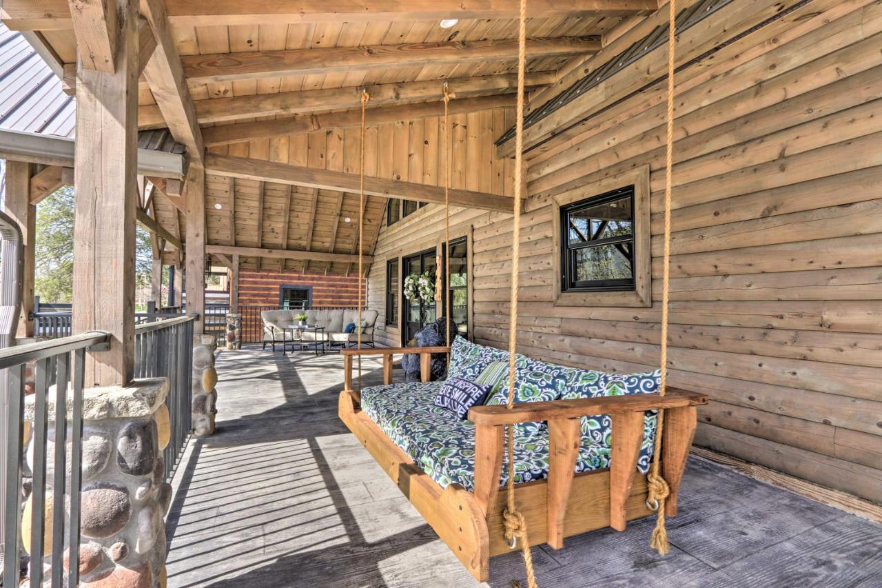 Riverfront Cabin With Hot Tub - 3 Miles To Dollywood Pigeon Forge Zewnętrze zdjęcie