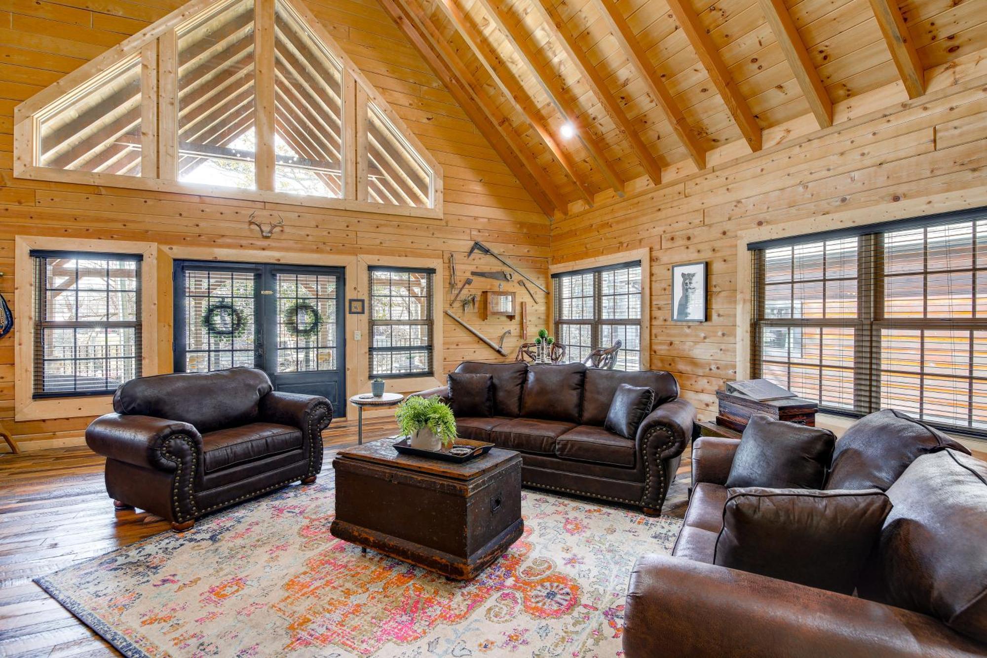 Riverfront Cabin With Hot Tub - 3 Miles To Dollywood Pigeon Forge Zewnętrze zdjęcie