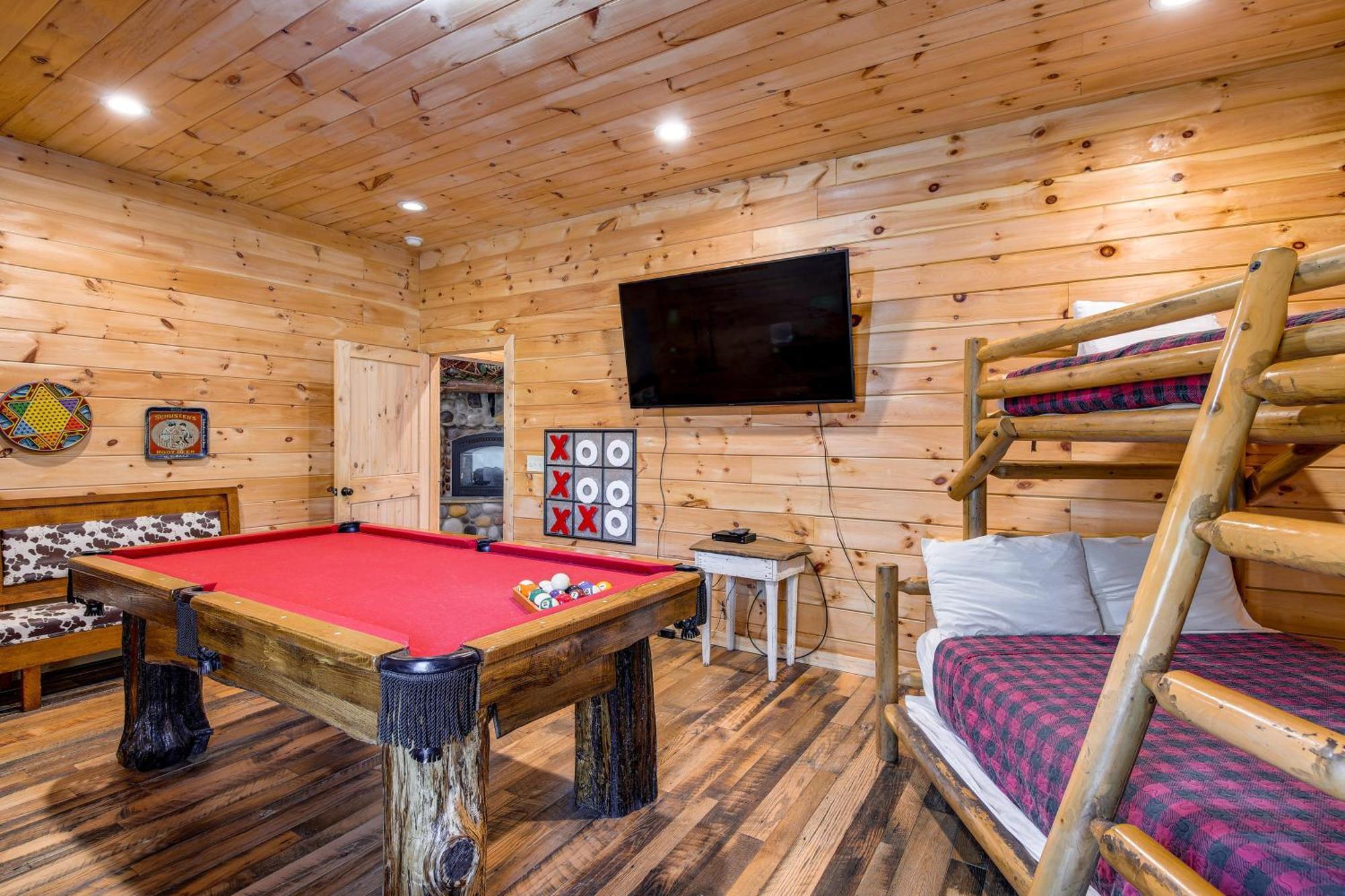 Riverfront Cabin With Hot Tub - 3 Miles To Dollywood Pigeon Forge Zewnętrze zdjęcie