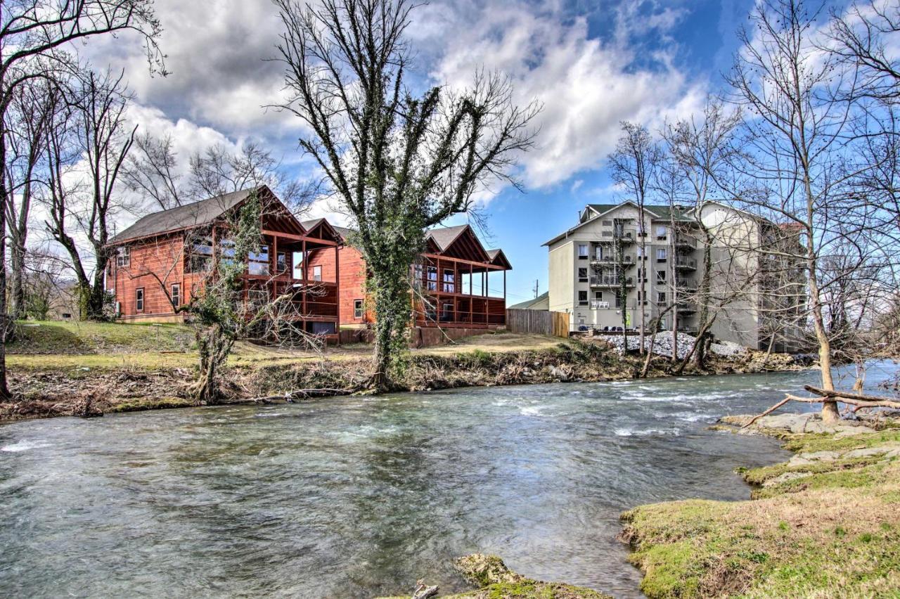 Riverfront Cabin With Hot Tub - 3 Miles To Dollywood Pigeon Forge Zewnętrze zdjęcie